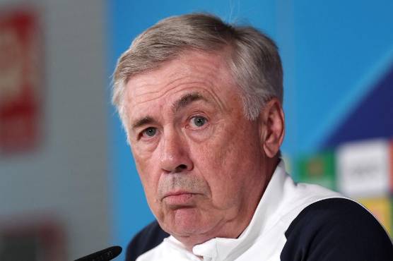 Carlo Ancelotti en conferencia de prensa antes de una nueva cita con la historia en la Champions League, torneo donde es el DT más ganador.