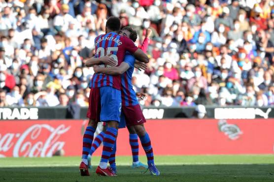 Barcelona golea y Sevilla empata: así queda la tabla de posiciones de la liga española 2021-022