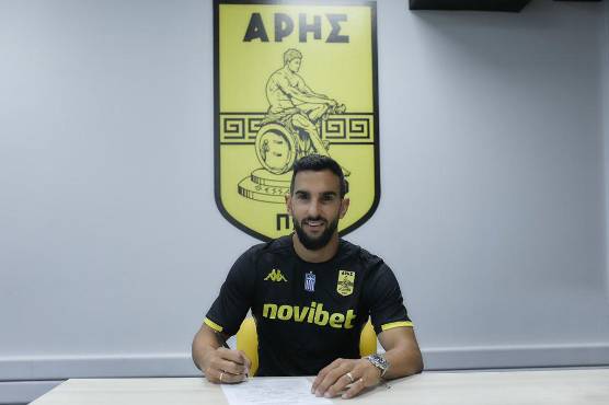 El Aris FC del hondureño Luis Palma ficha a exjugador del Barcelona de España