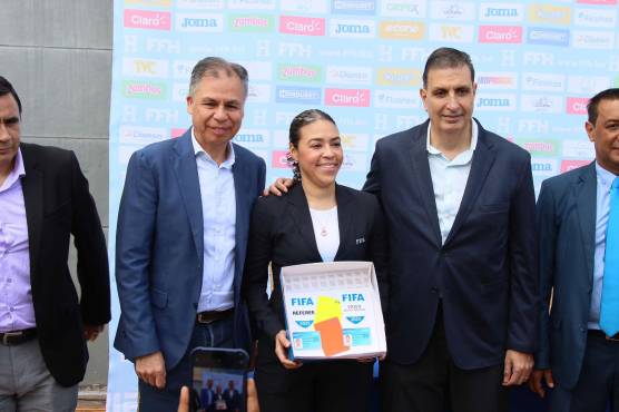 Melissa Pastrana se desahoga contra la Comisión de Arbitraje: “Otros se equivocan y continúan cada fin de semana, a mi me sientan cuatro jornadas”