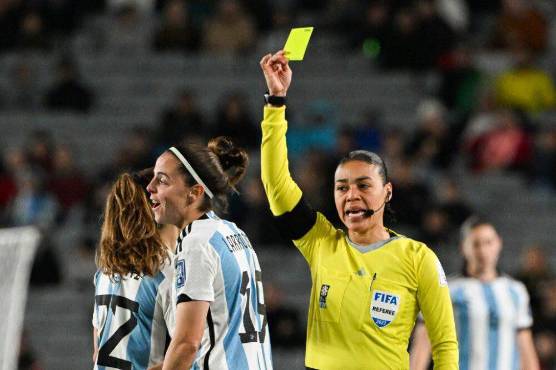 Melissa Pastrana ha mostrado 10 tarjetas amarillas en sus únicos dos partidos en el Mundial Femenino 2023.