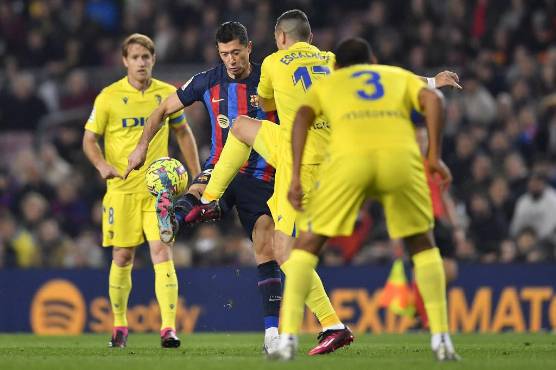 Barcelona cumple y derrota al Cádiz del Choco Lozano para recuperar su ventaja sobre Real Madrid en la Liga Española