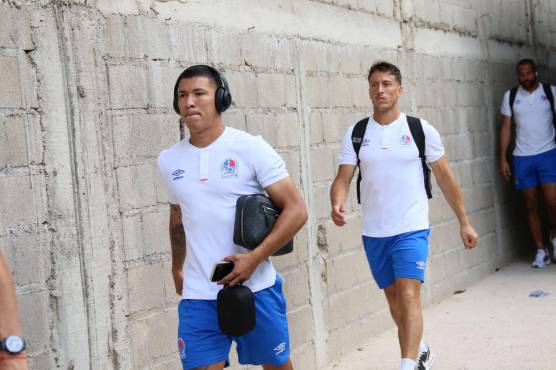 Olimpia bate al Olancho FC con gol de Edwin Solano, que tenía un minuto de estar en el campo; escalada del león en la tabla