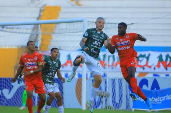 Braian Molina fue el central titular del Marathón desde su llegada en enero del 2022.