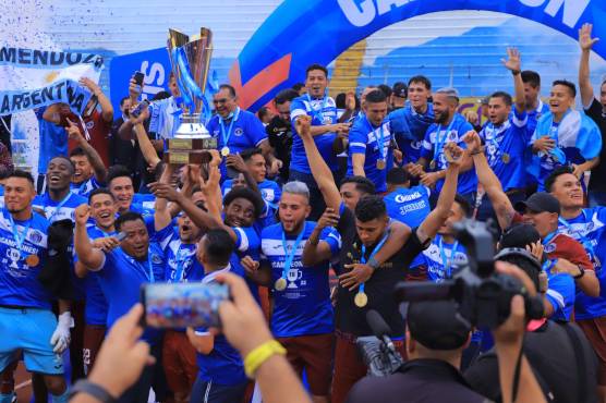 El defensa de Motagua, Marcelo Santos fue clave en el esquema del DT Hernán “La Tota” Medina.