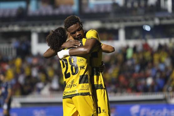 Carter Bodden y Carlos Mejía anotaron en el segundo tiempo.