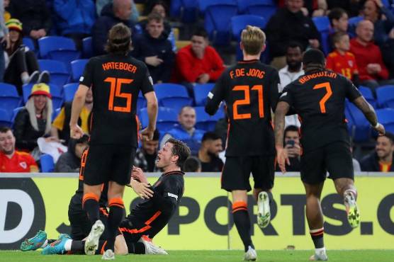Holanda sigue con paso firme y derrota a Gales de visitante por la Nations League de Europa