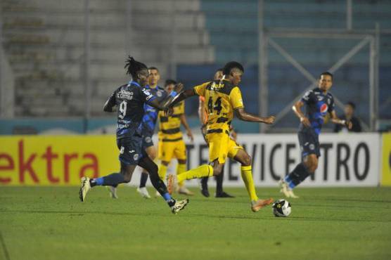 Un Motagua con empatitis aguda suma su quinta igualdad al hilo frente al Real España y renuncia al liderato