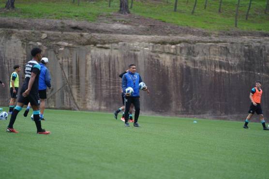 Emilson Soto es el técnico de la Sub 20 de Honduras.