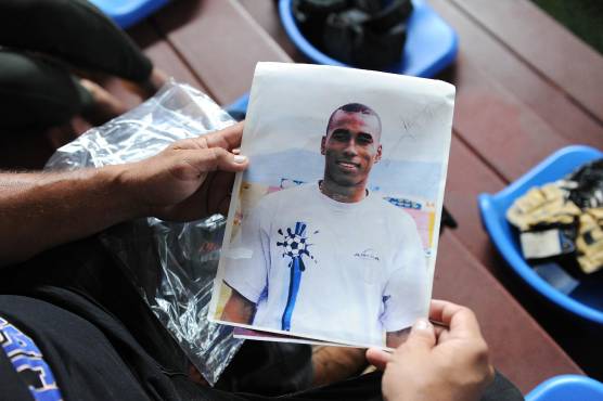 Roy Carballo aún guarda con mucho sentimiento pertenencias de su amigo Lester Morgan.