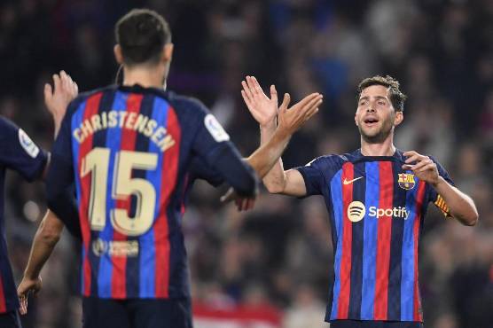 Barcelona cumple y derrota al Cádiz del Choco Lozano para recuperar su ventaja sobre Real Madrid en la Liga Española