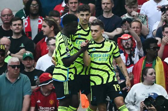 Leandro Trossard marcó el gol de la victoria para el Arsenal sobre el Manchester United.