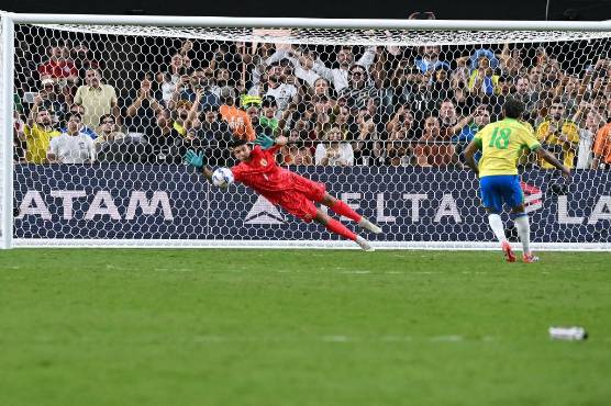 Uruguay clasifica a las semifinales de la Copa América 2024 tras vencer a Brasil en infartante tanda de penales