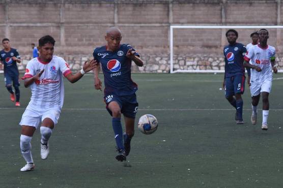 Michael Henry Palacios del Motagua.