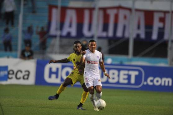 Olimpia le pasa por encima a un Génesis que cometió pecados en defensa y el equipo de Troglio no lo perdonó; es nuevo líder