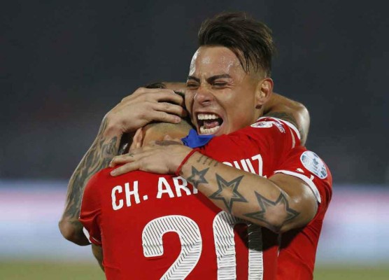 Chile venció 2-1 a Perú y pasa ala final de la Copa America 2015