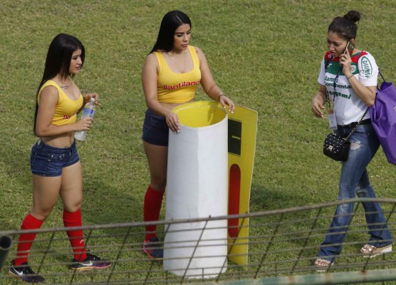 El Yankel Rosenthal, el templo de las mujeres más bellas de la Liga Nacional