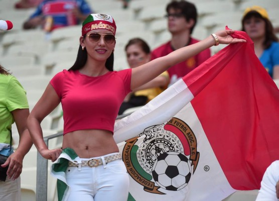 Ambiente en Fortaleza previo al Holanda-México