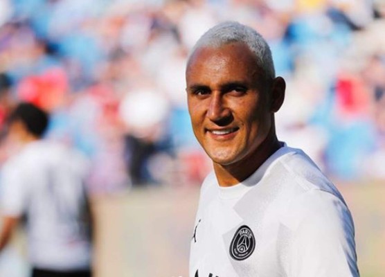 La metamorfosis de Keylor Navas desde que llegó al PSG: Cambio de look, saliditas y nuevos amigos