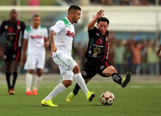 La realidad del último once de Marathón que fue campeón hace nueve años