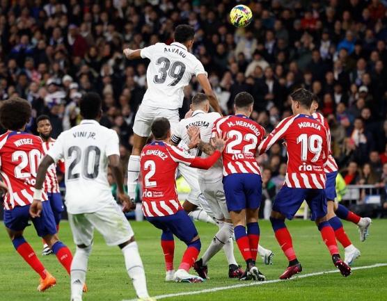 Ancelotti lo desapareció del equipo: sin “cláusula del miedo” y enfrentará al Real Madrid en el Bernabéu