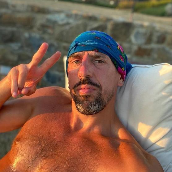 Una leyenda del Bayern Múnich aparece en los archivos de Epstein: Intentó golpearme y la policía...