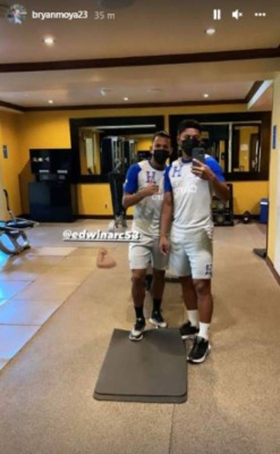 ¡Pelones e intercambio de camisas! La intimidad de Honduras previo al juego con Panamá