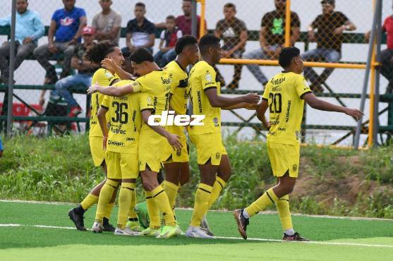 César Romero hizo el único tanto del partido. Foto: José Anibal