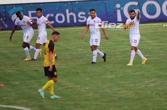El blog de Gaspar Vallecillo: “Las Finales también se juegan y Olimpia desdibujó al Real España, circuló el balón para desordenarlo”
