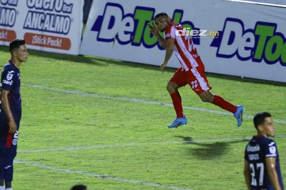 Vida doblega a Motagua, que entra en crisis sumando tres derrotas al hilo; Nene Obando deja el banquillo del club