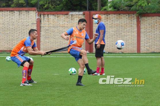 El juvenil Jefryn Macias ha dejado buenas sensaciones en el equipo que dirige Héctor Castellón.