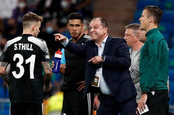 De dar la sorpresa y vencer al Real Madrid en la Champions, a la guerra para defender a Ucrania de la invasión rusa