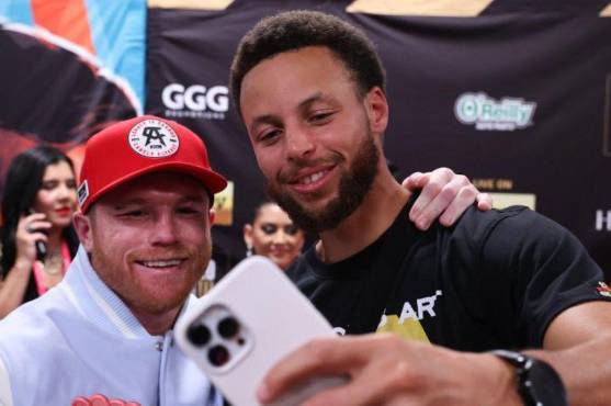 Las dos leyendas disfrutaron de un cómodo momento lleno de felicidad y admiración