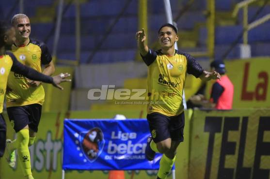 ¡Le quebró la cintura! Así fue el golazo del jovencito Marco Aceituno en el triunfo de Real España sobre Platense