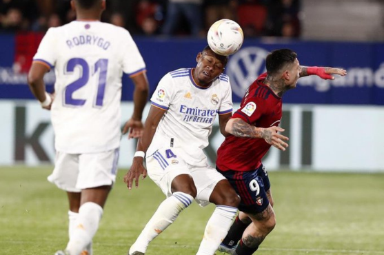 Alaba marcó el 1-0 del Real Madrid ante el Osasuna, pero se lesionó.