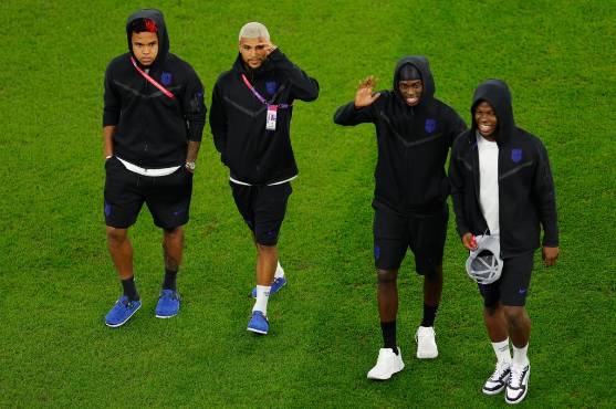 Estados Unidos, con gol de Pulisic, derrota a Irán y se clasifica a los octavos de final del Mundial de Qatar