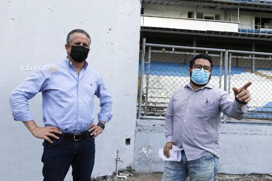 Elías Burbara tras la entrevista con DIEZ y el periodista Gustavo Roca.