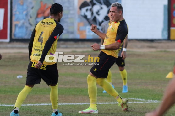 Real España sigue intratable y vence con doblete de Omar Rosas a Lobos de la UPNFM en el estadio Marcelo Tinoco