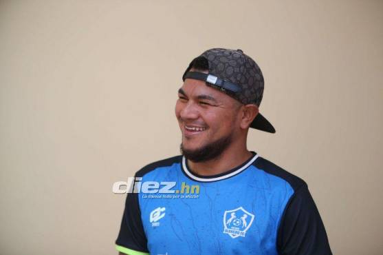Mario Martínez muy sonriente en la entrevista con Diario DIEZ hablando de su actualidad. FOTO: Andro Rodríguez.