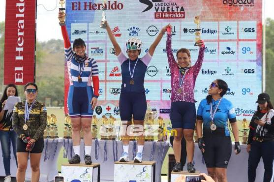 Jenny Enamorado se hizo con el primer lugar de la categoría Máster C de Montaña en la rama femenil de la Vuelta Ciclística de EL HERALDO 2022.