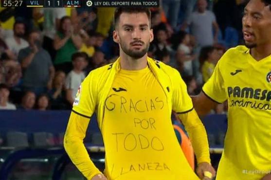 “Gracias por todo Llaneza”, era el mensaje que traía Baena en su camisa.