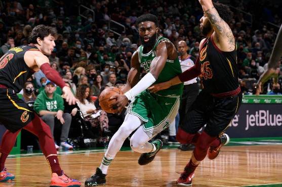 Jaylen Brown fue la estrella de los Celtics.