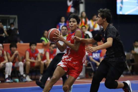 <b>Los chicos derrocharon mucho talento y entregaron mucho dentro de la cancha. FOTO: Marvin Salgado.</b>