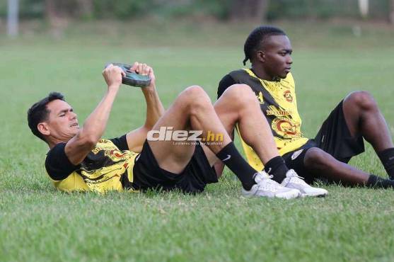 Roberto Moreira se confiesa: el favoritismo de Olimpia, su sueño de levantar el título con Génesis y ¿mira a Rougier en la H?