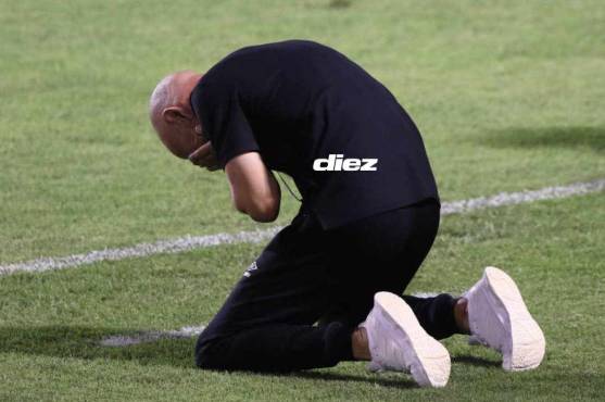 Eduardo Espinel se desahoga tras ganar el título de campeón y así se pronuncia sobre los fichajes y bajas en Olimpia