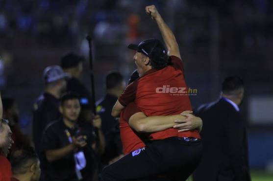 Pedro Troglio adelantó su futuro con Olimpia tras su quinta Liga: “Espero que nuestra historia de amor nunca acabe”