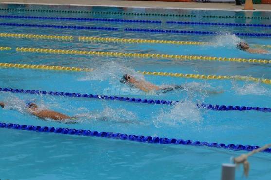 Gabriel Martínez es dueño de los récords absolutos de las pruebas 50, 100 y 200 metros libres.