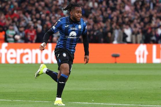 Lookman hizo un triplete histórico en la final de la Europa League.
