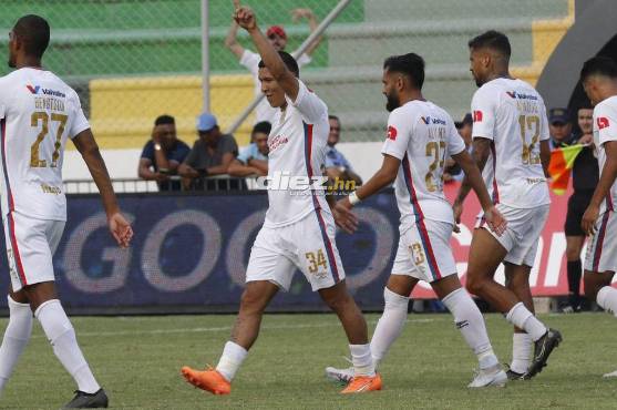 ¡Sin piedad! Olimpia receta tremenda paliza al Victoria con una tarde inspirada de Jerry Bengtson y Kevin López