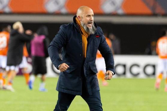 Bobby Smyrniotis quiere meter al Forge FC a la final de la Liga de Concacaf.
